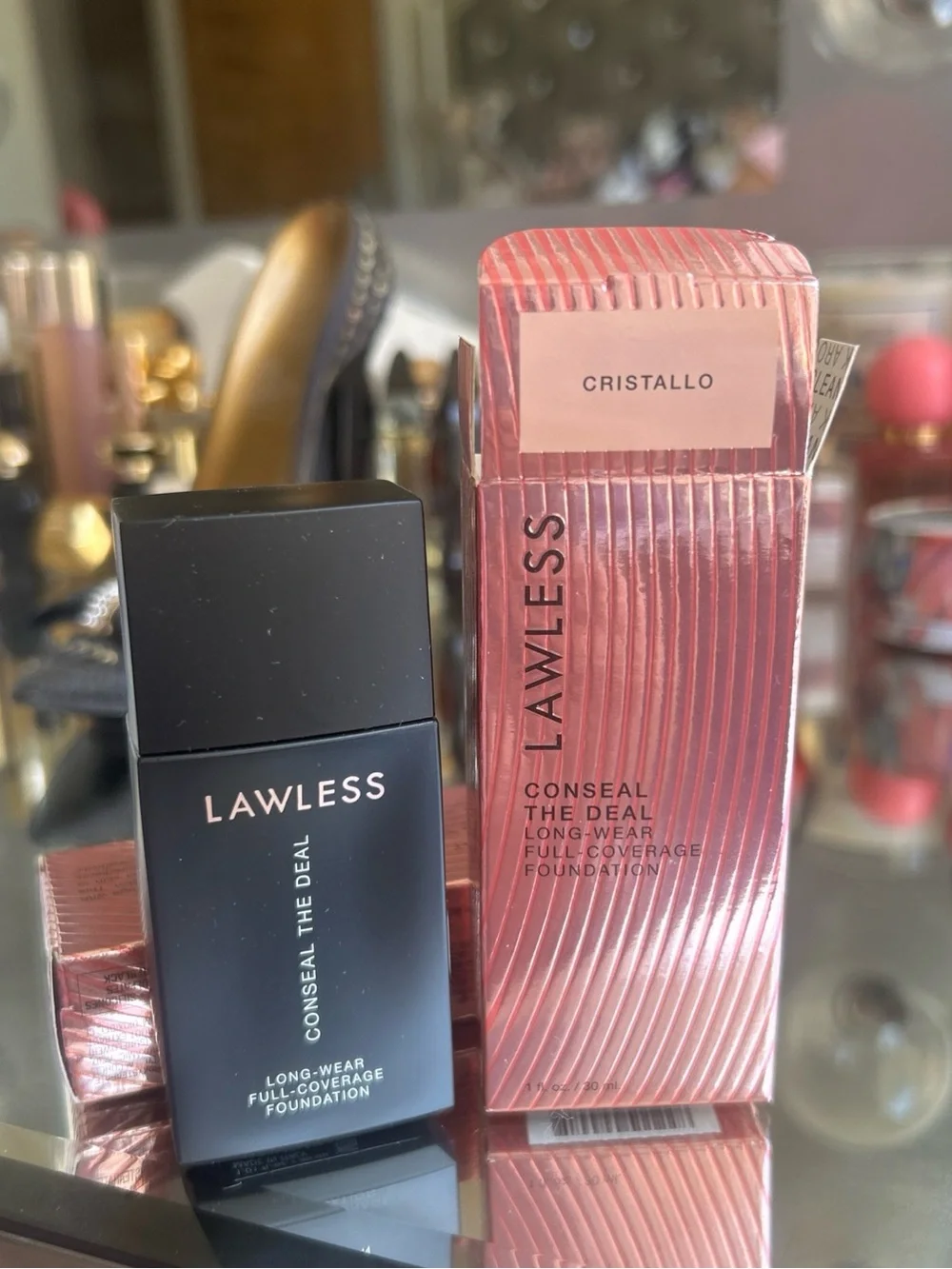 LAWLESS Full-Coverage Foundation in Cristallo -